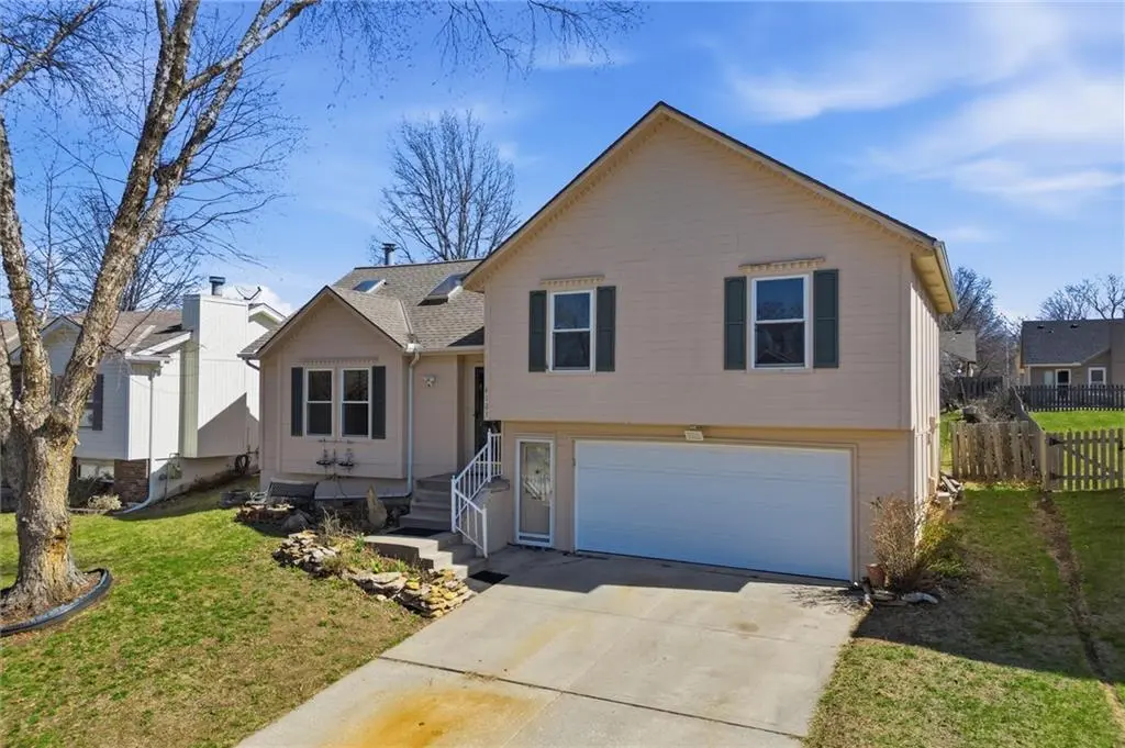 4121 N Campbell AVE, Kansas City, MO 64116