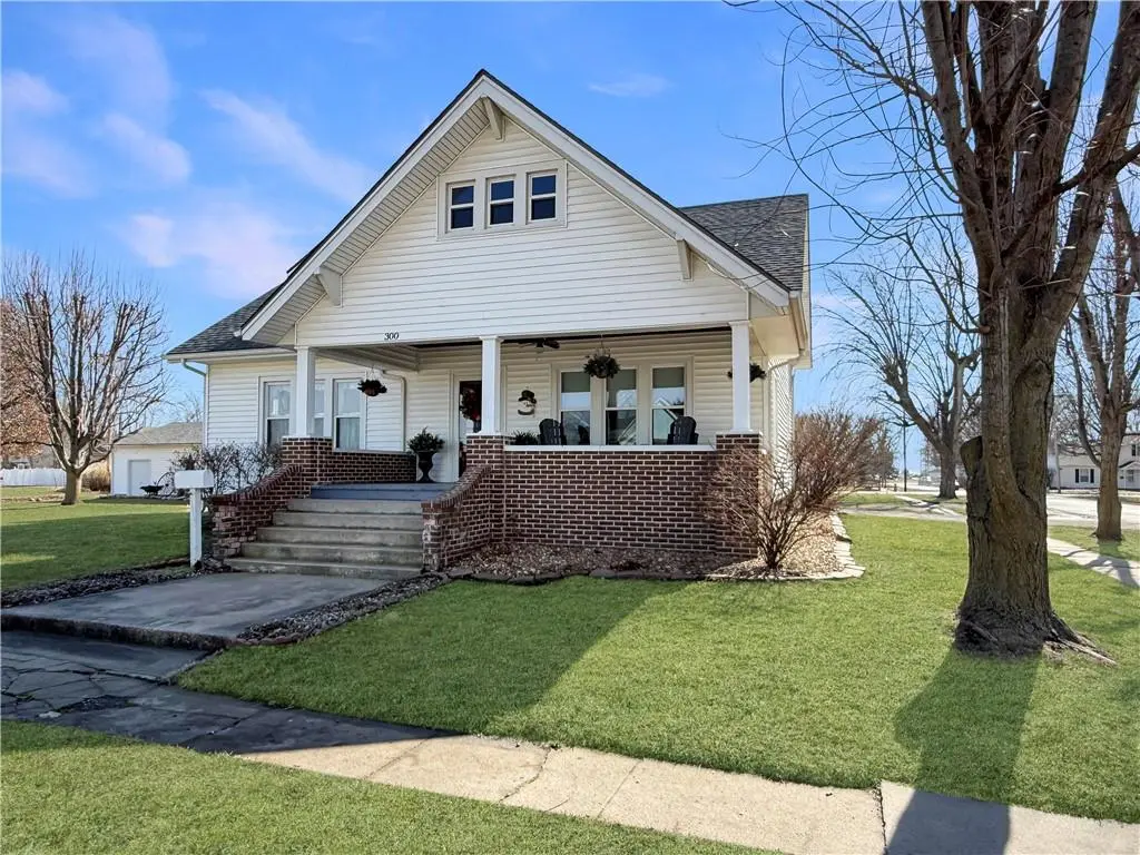 300 E 2nd ST, Norborne, MO 64668