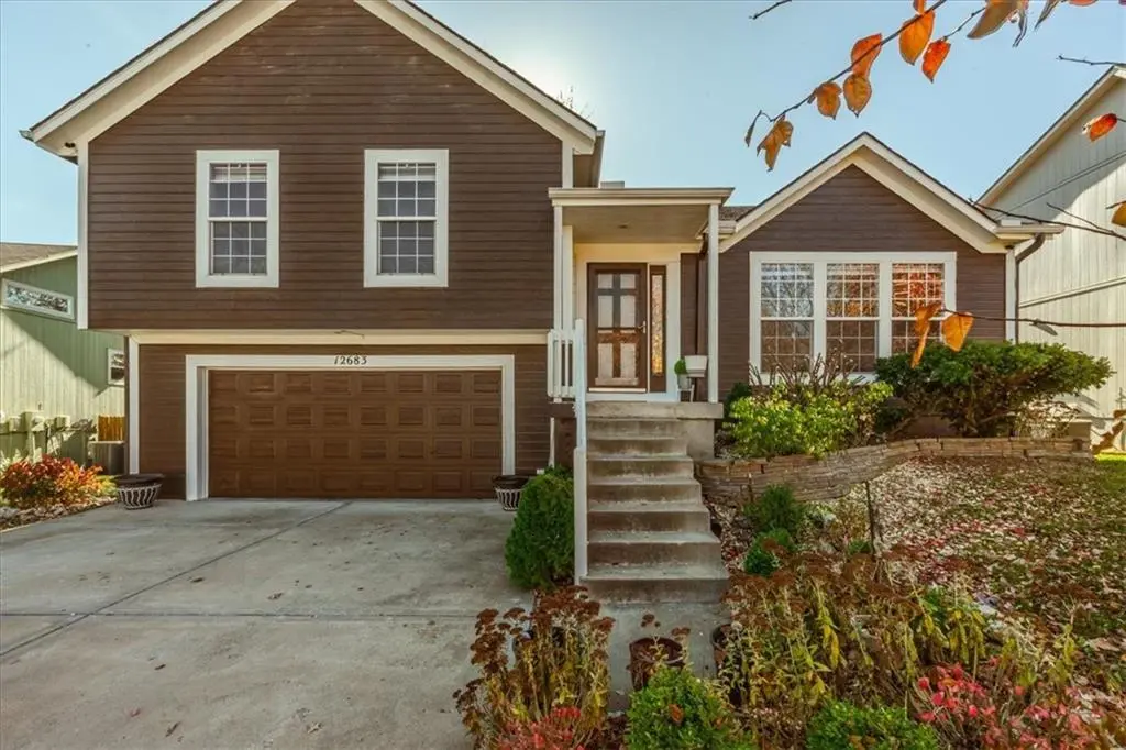12683 S Belford ST, Olathe, KS 66061