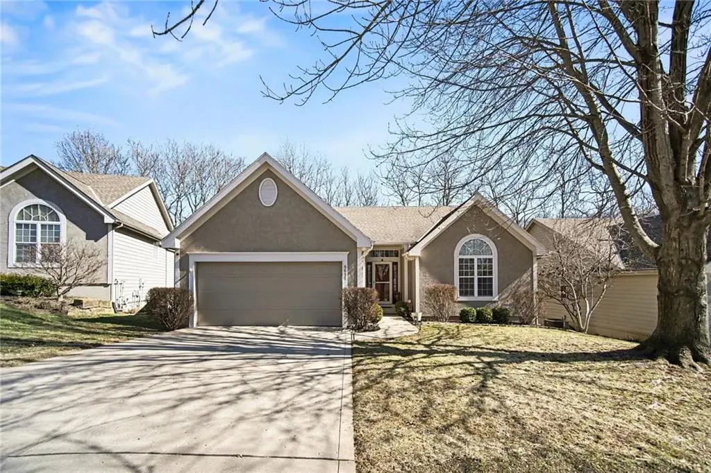 8611 N Liston AVE, Kansas City, MO 64154