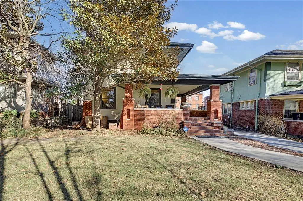 3723 Madison AVE, Kansas City, MO 64111