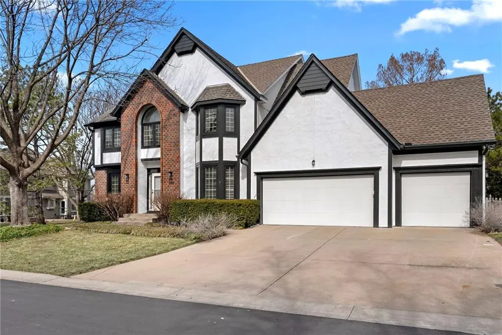 5212 W 129 ST, Leawood, KS 66209