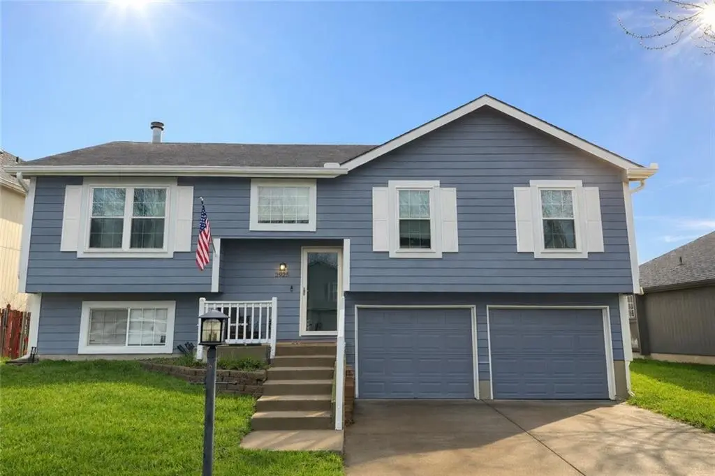 2925 Spring Garden ST, Leavenworth, KS 66048