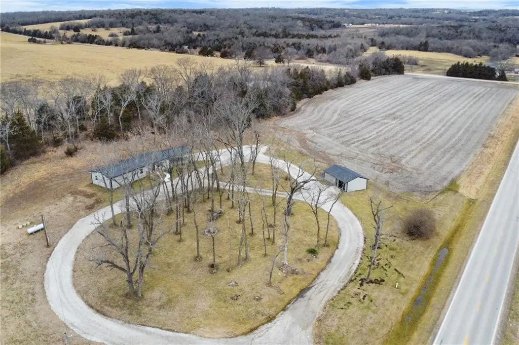 38466 Plum Creek RD, Osawatomie, KS 66064
