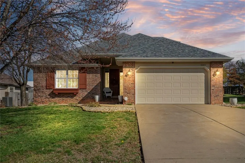 3005 E Eastmoor CT, Springfield, MO 65804