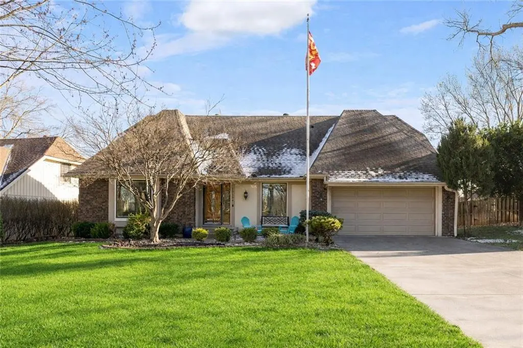 10154 Halsey ST, Lenexa, KS 66215