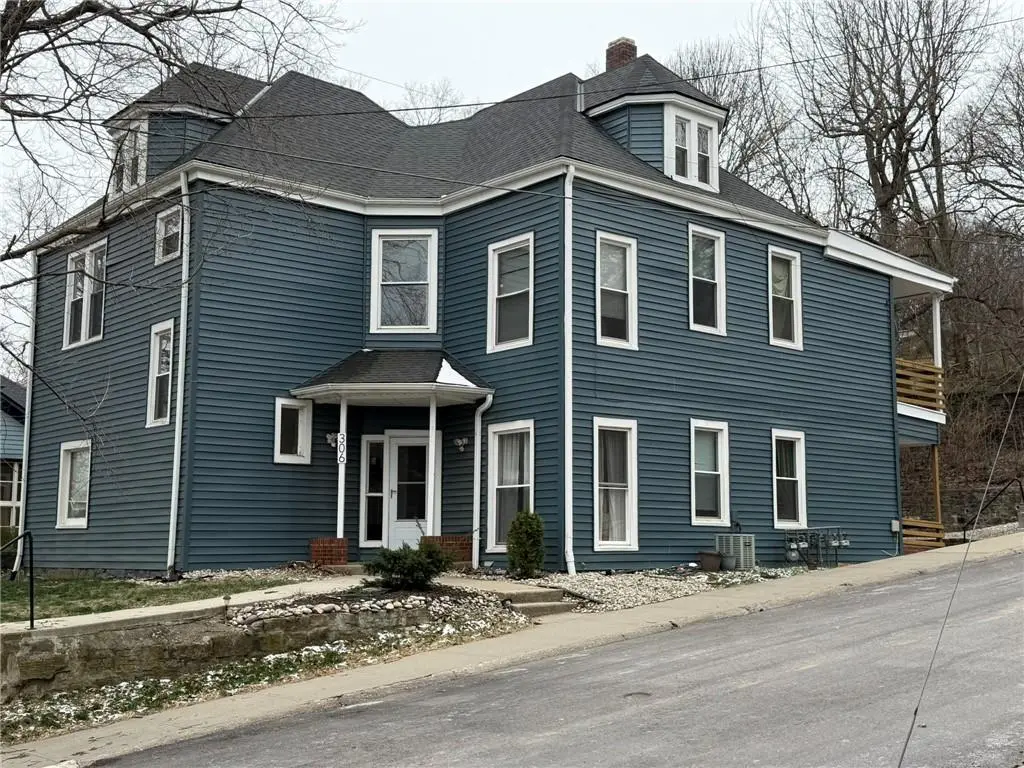 306 Main ST, Parkville, MO 64152