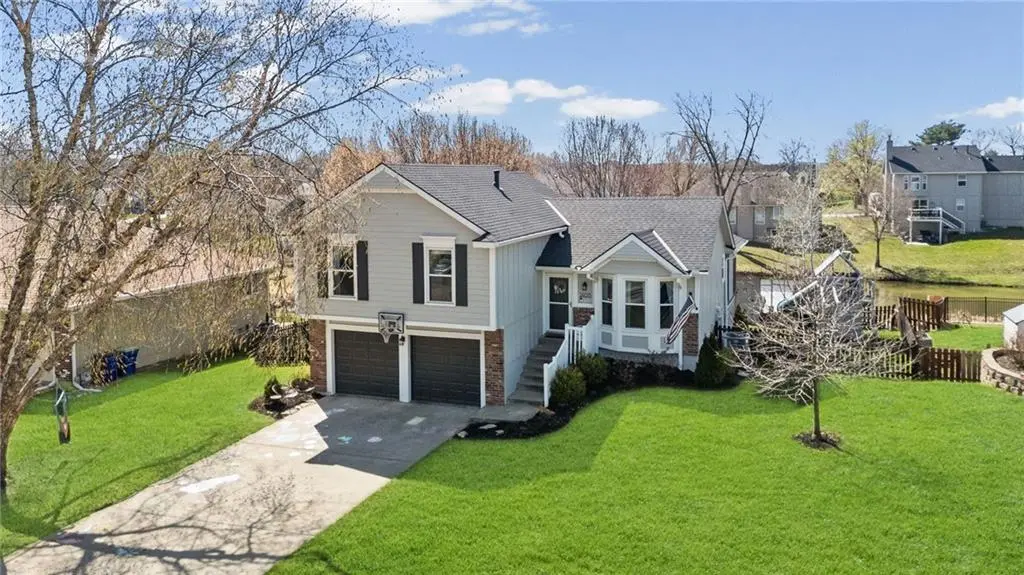 24075 W 57th ST, Shawnee, KS 66226