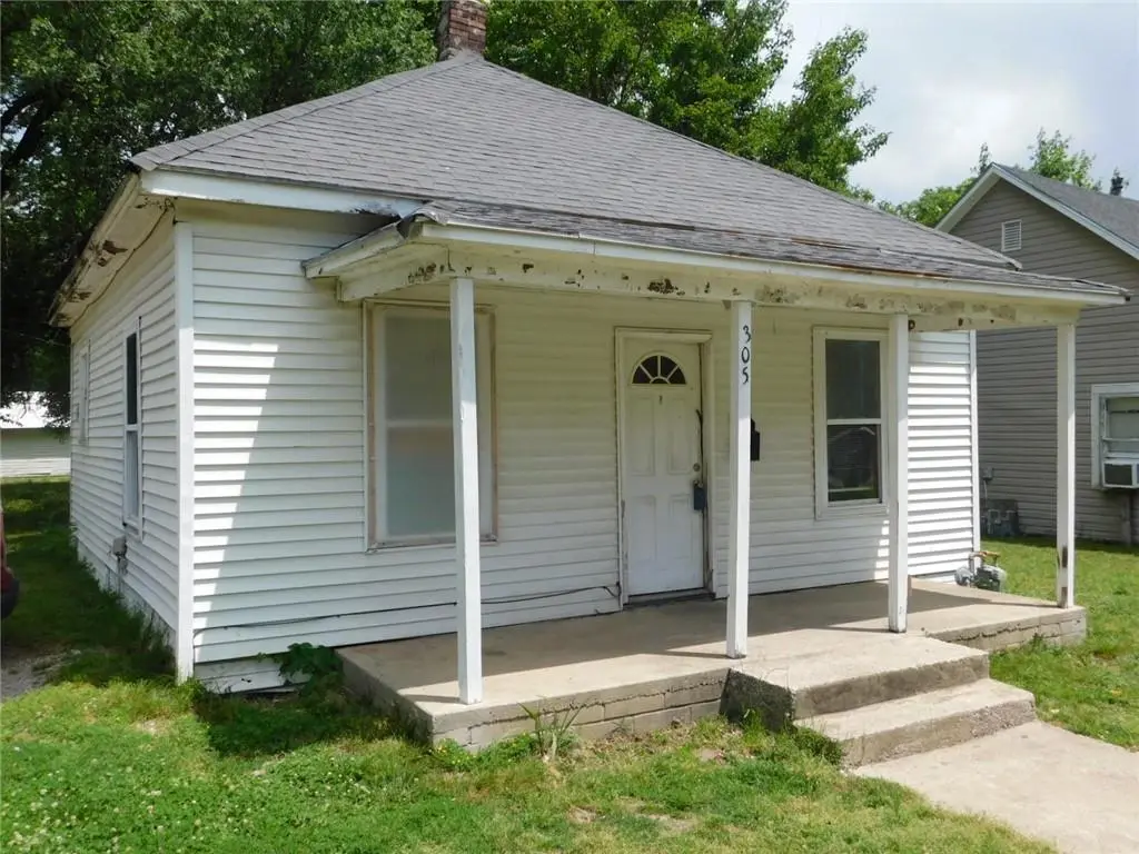 305 E Forest ST, Pittsburg, KS 66762