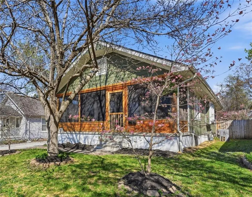 4719 Canterbury ST, Roeland Park, KS 66205