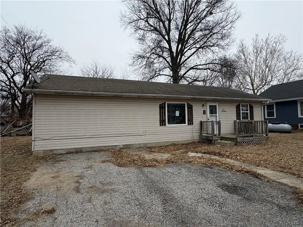117 Manning ST, Burlington Jct, MO 64428