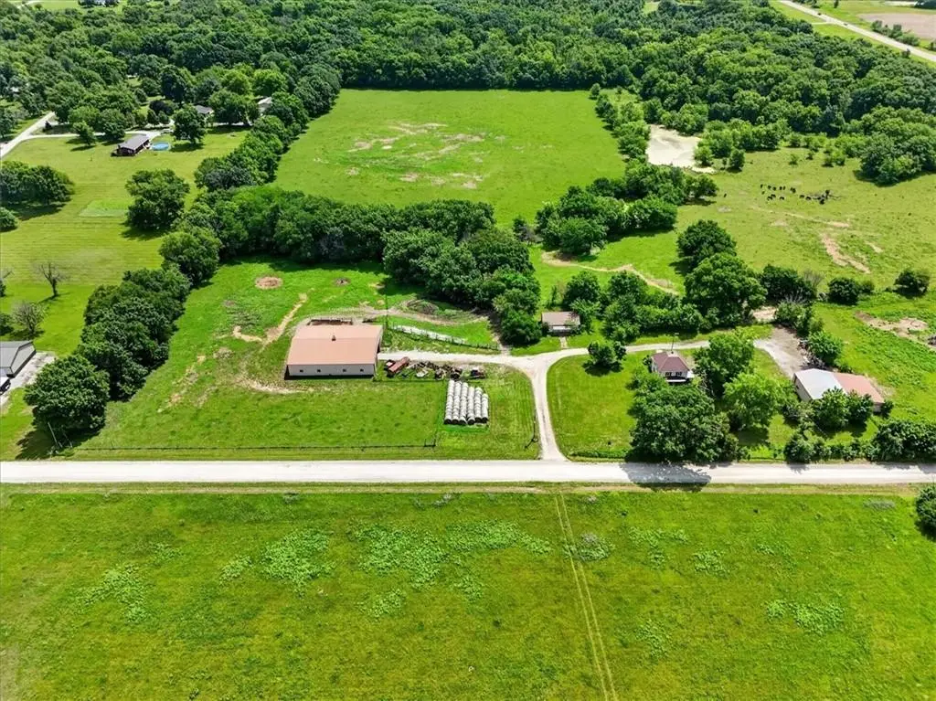9818 Ogle RD, Stewartsville, MO 64490