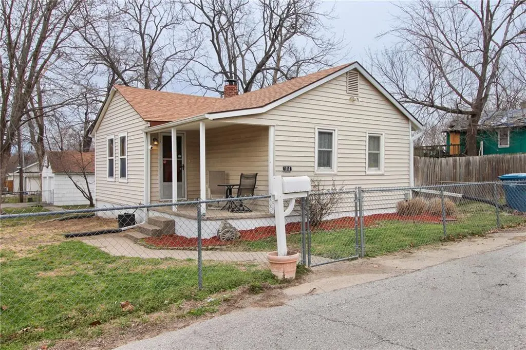 1014 E Smith AVE, Independence, MO 64050