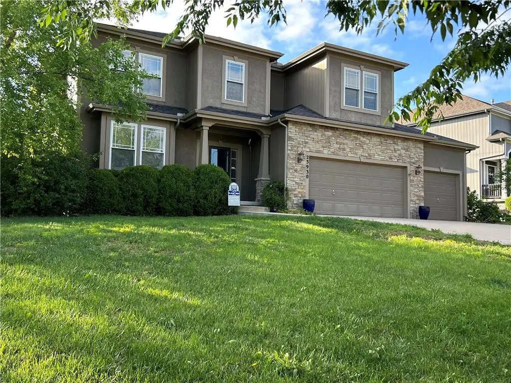 23930 W 124th CT, Olathe, KS 66061