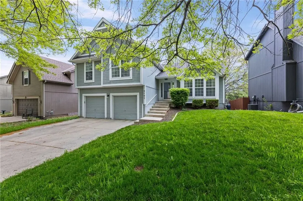 5147 Payne ST, Shawnee, KS 66226