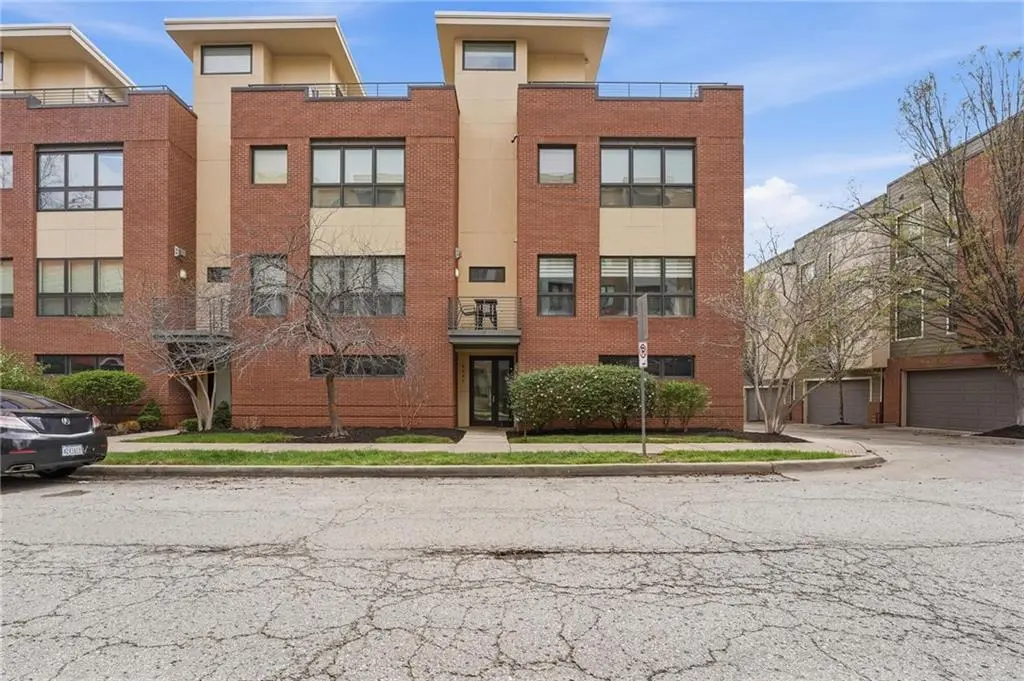4547 Washington ST #B1, Kansas City, MO 64111