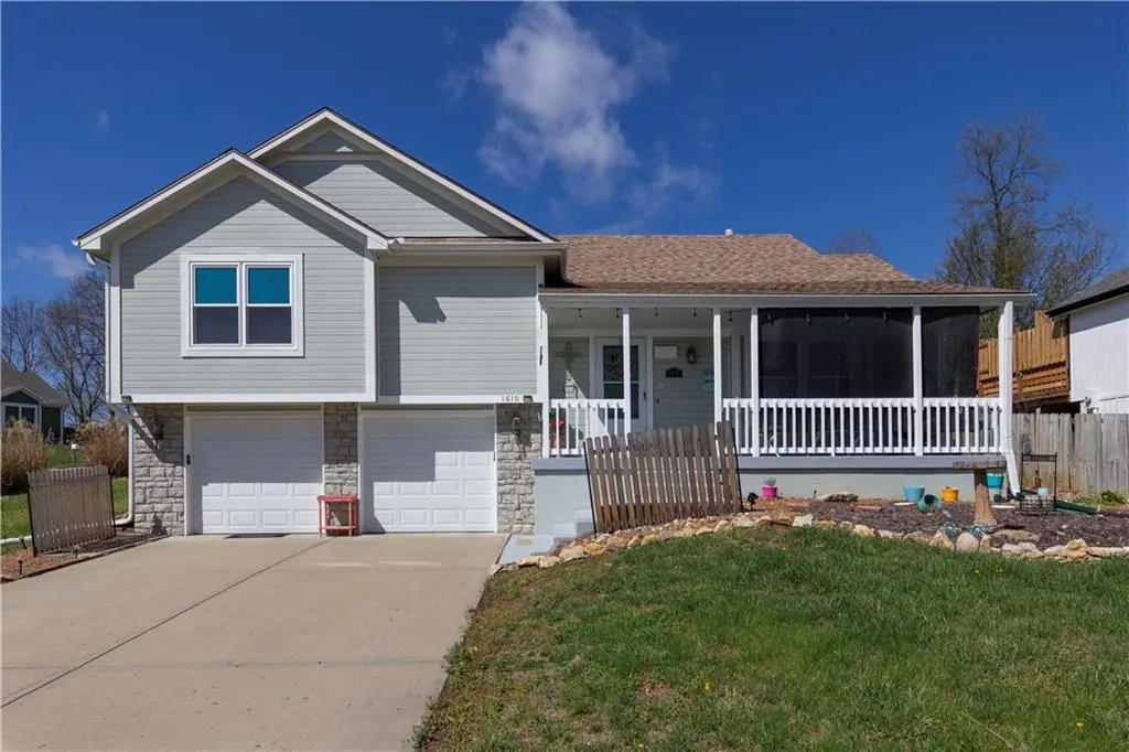 1610 S 105th ST, Edwardsville, KS 66111