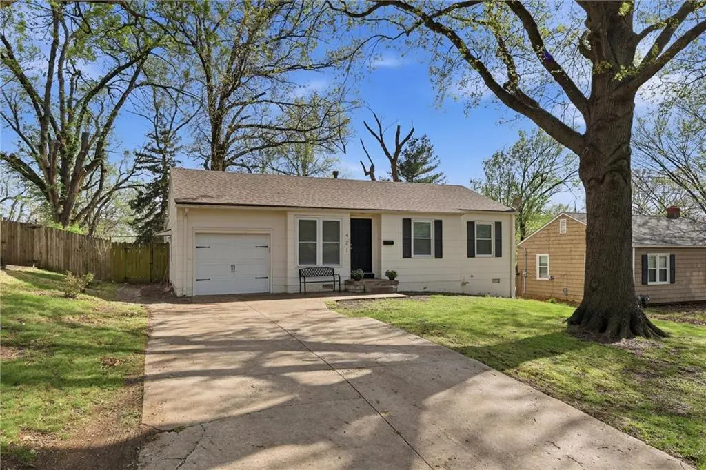 421 W 88 ST, Kansas City, MO 64114