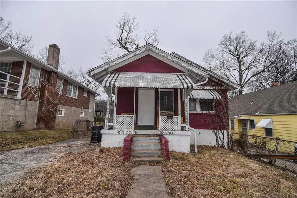 5406 Jackson AVE, Kansas City, MO 64130