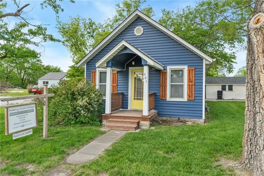 501 W Auberry Grove ST, Jamesport, MO 64648