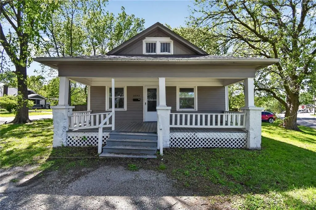 10143 E Golf AVE, Independence, MO 64053