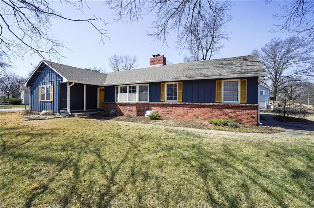 2503 Alabama ST, Lawrence, KS 66046