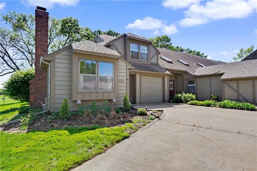 4217 Wimbledon DR, Lawrence, KS 66047