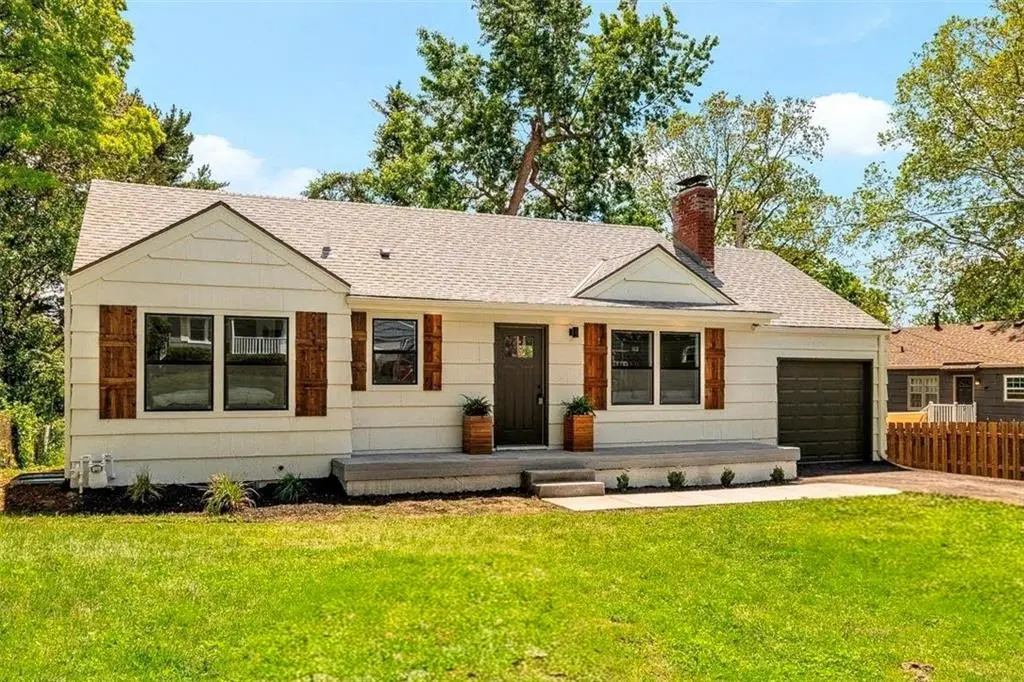 6111 W 58th ST, Mission, KS 66202