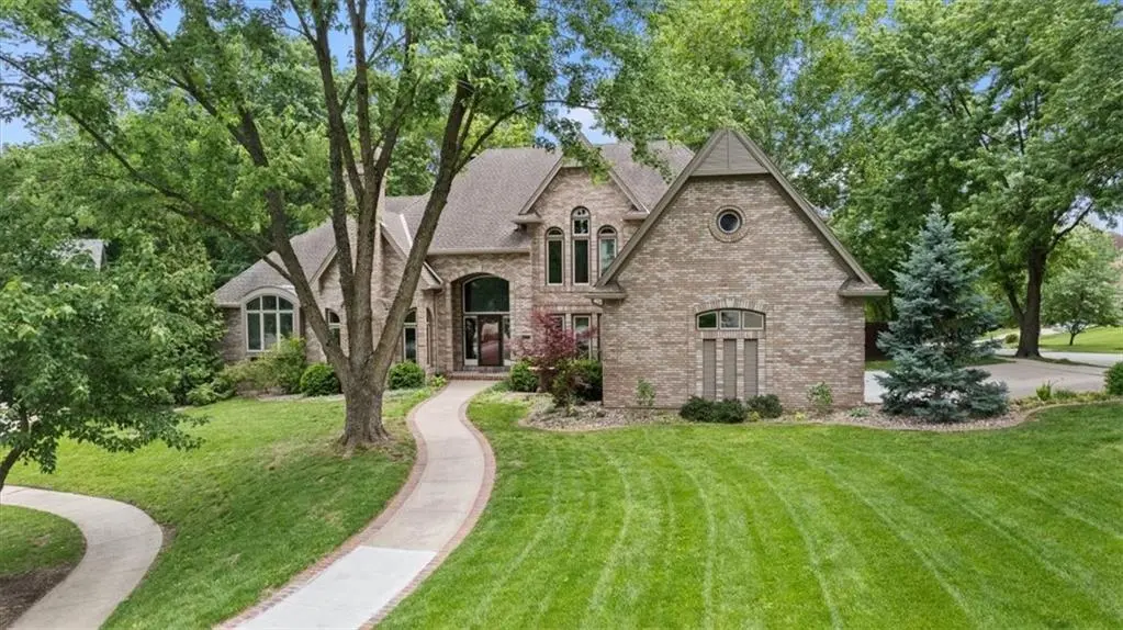 5405 NW 62nd ST, Kansas City, MO 64151
