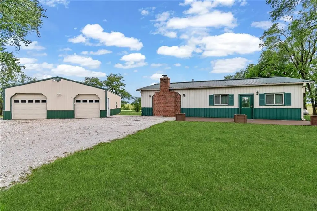 17237 W HWY, Bogard, MO 64622
