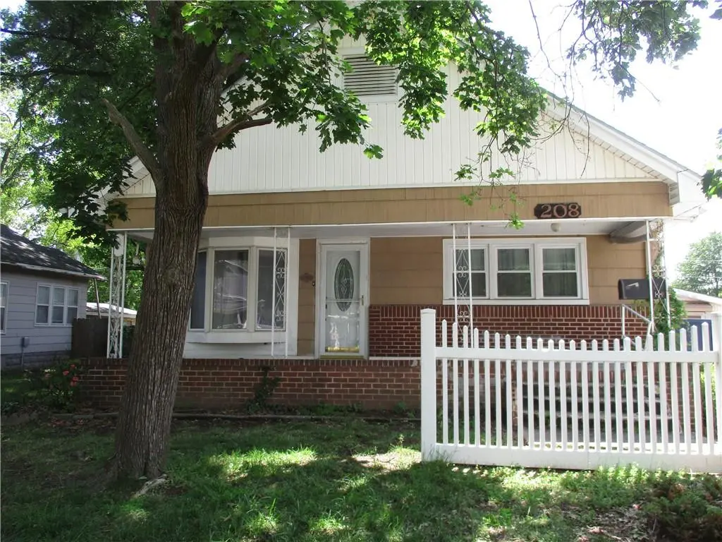 208 E 21st ST, Pittsburg, KS 66762