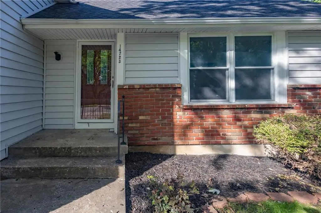 14723 S Wyandotte DR, Olathe, KS 66062