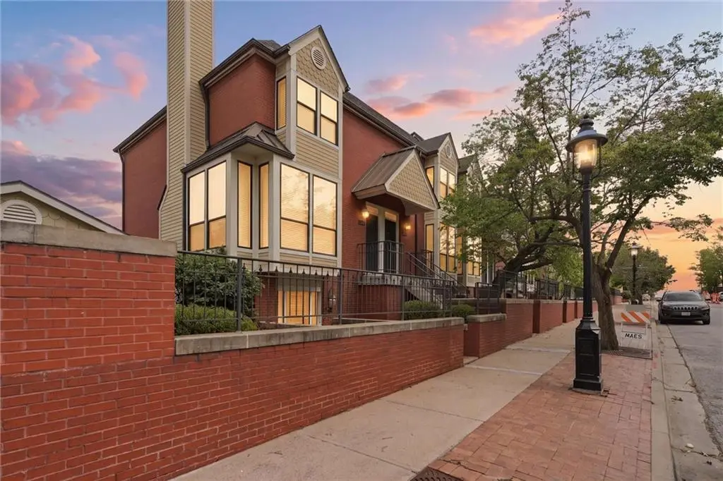 983 Pennsylvania AVE, Kansas City, MO 64105