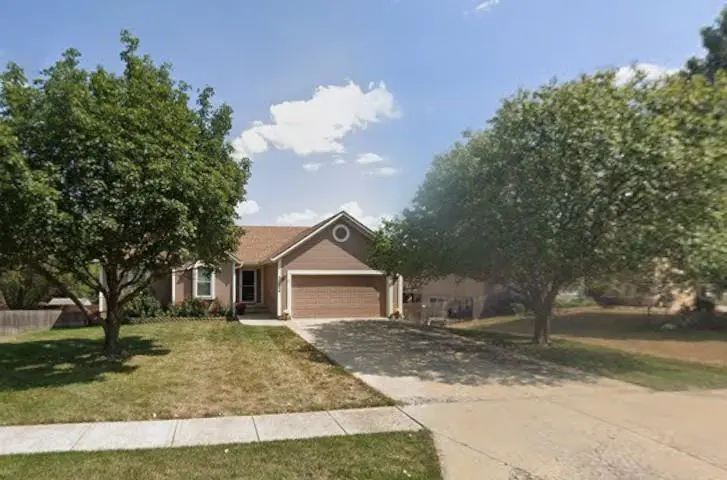 22646 Washington AVE, Spring Hill, KS 66083