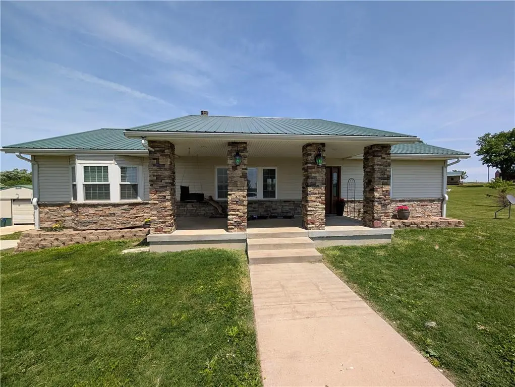 470 SW 850 RD, Chilhowee, MO 64733