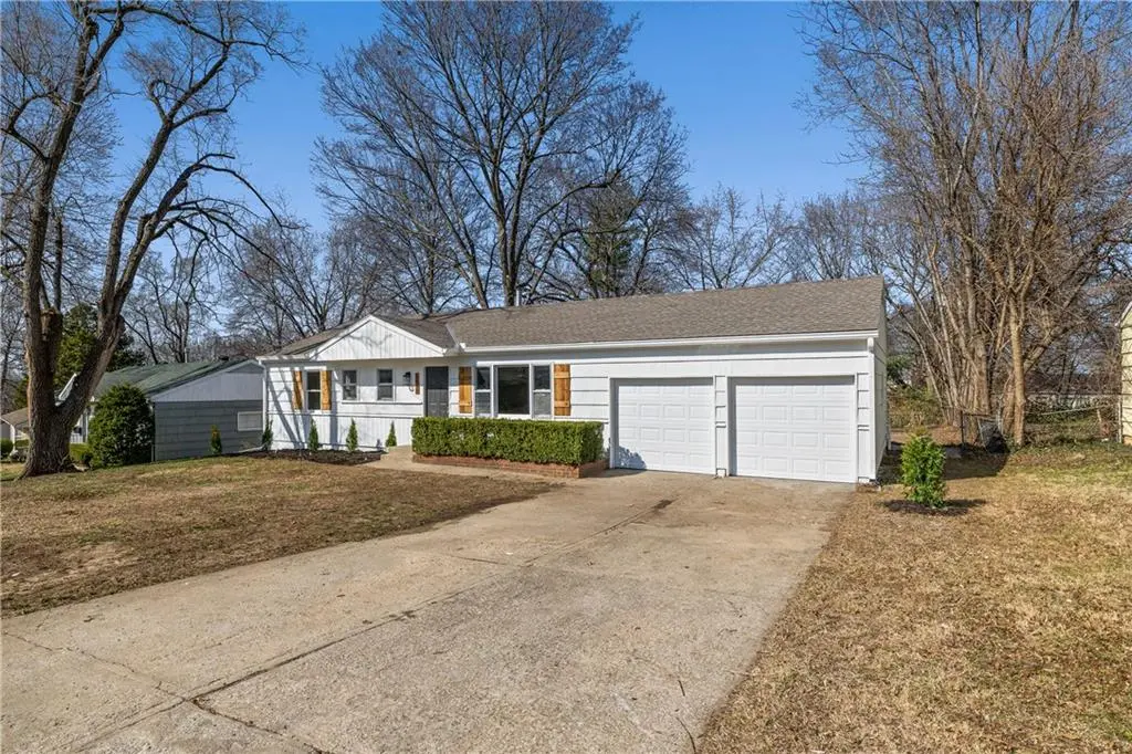 6810 Fairlane DR, Kansas City, MO 64134