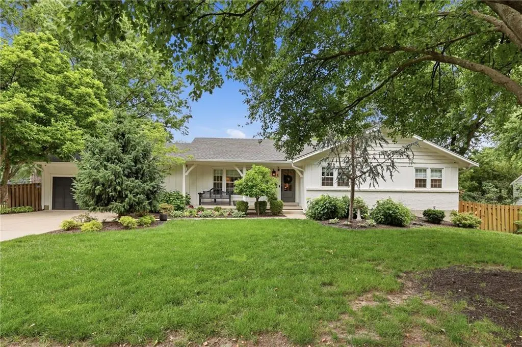 9531 Catalina ST, Overland Park, KS 66207