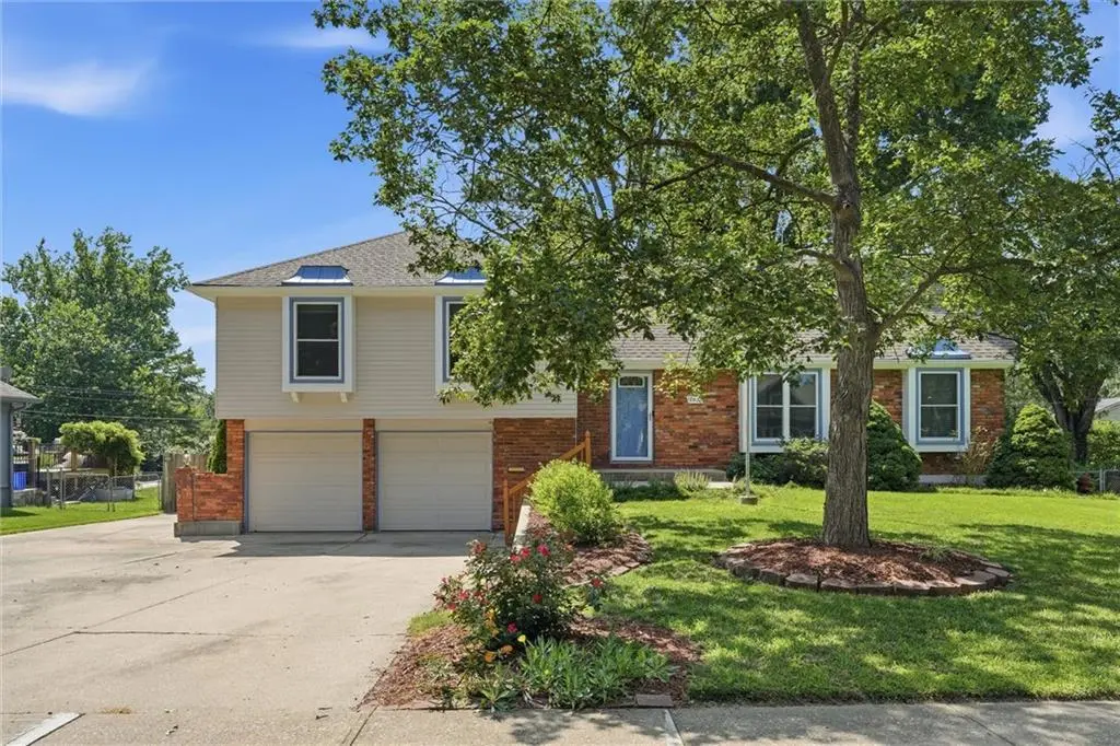 10930 Lydia AVE, Kansas City, MO 64131