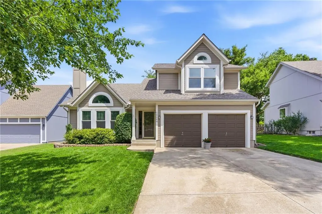 14668 W 151st TER, Olathe, KS 66062