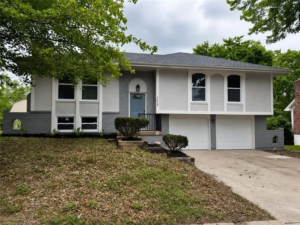 17008 E 2nd ST, Independence, MO 64056