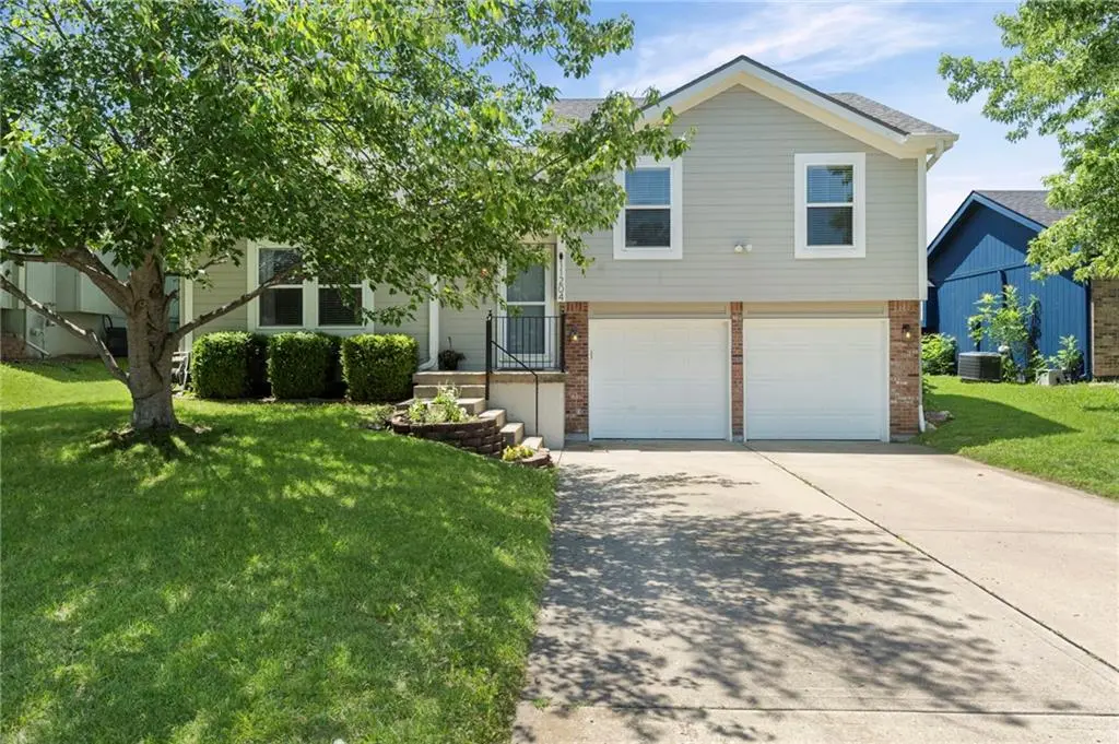 11204 N Booth AVE, Kansas City, MO 64157