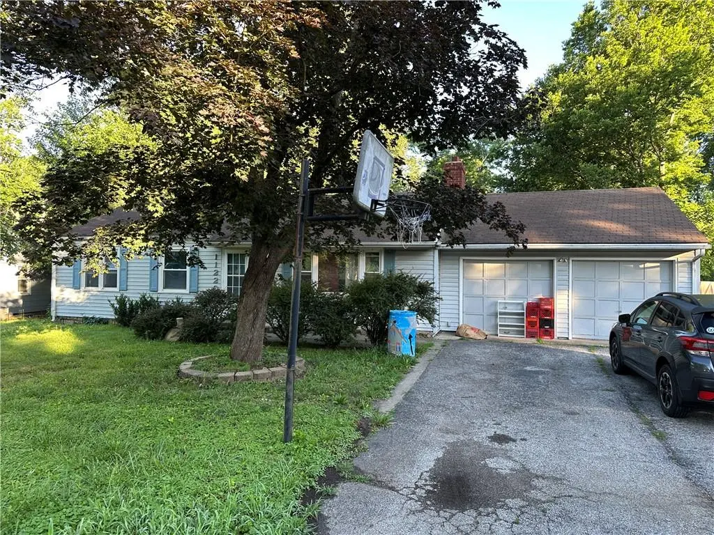11220 W 54 ST, Shawnee, KS 66203