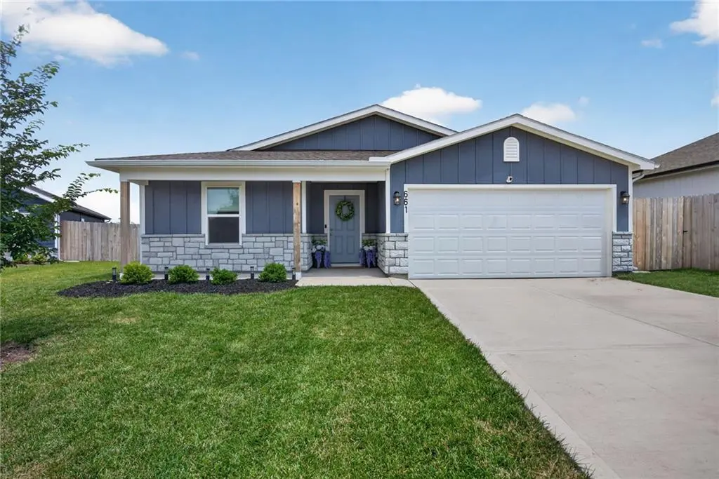661 N Pear ST, Gardner, KS 66030