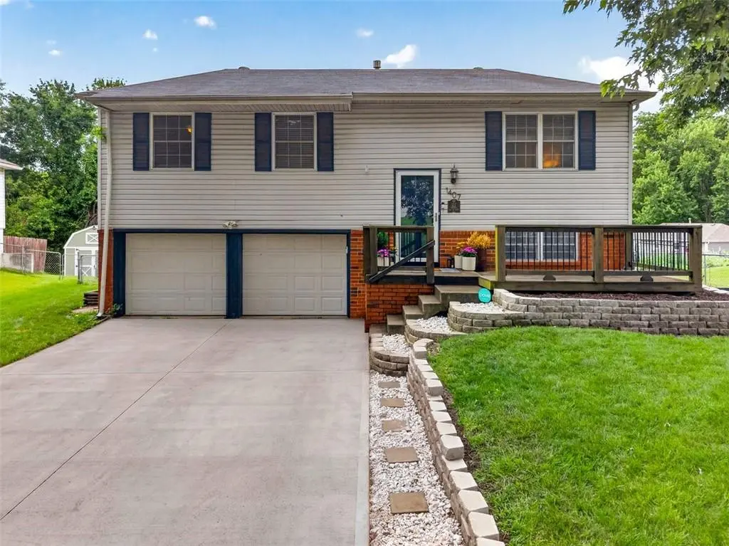1407 N Hanover AVE, Independence, MO 64056