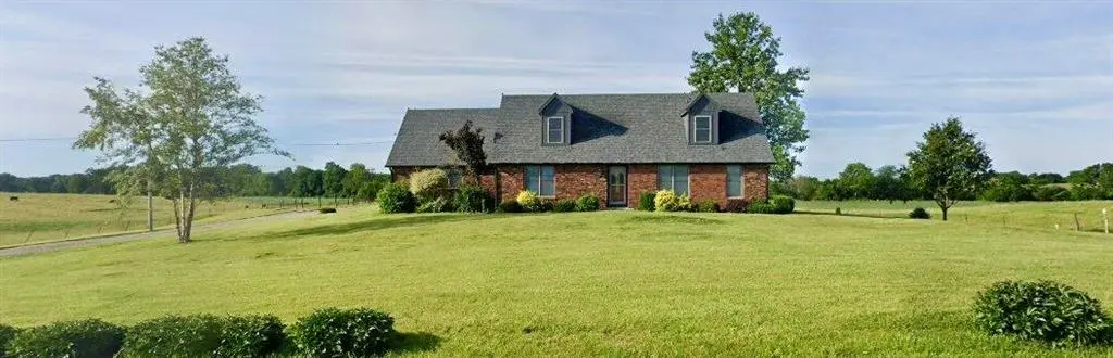 330 SW 200 RD, Centerview, MO 64019
