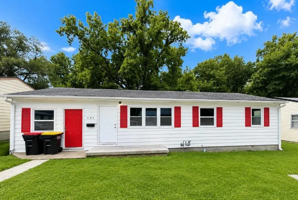 107 Berton RD, Excelsior Springs, MO 64024