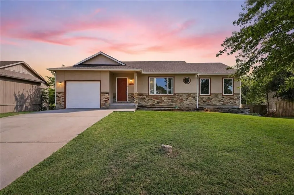 533 N Mulberry ST, Gardner, KS 66030