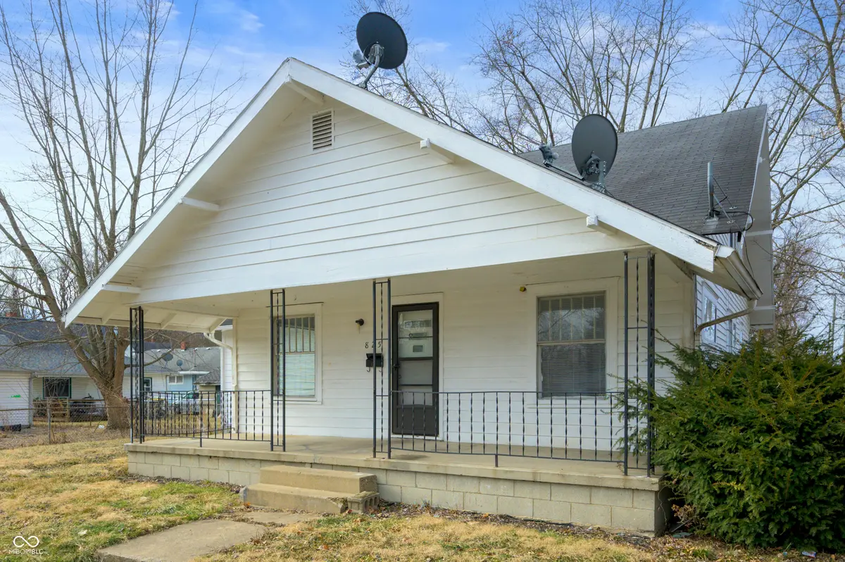 825 Arrow AVE, Anderson, IN 46016
