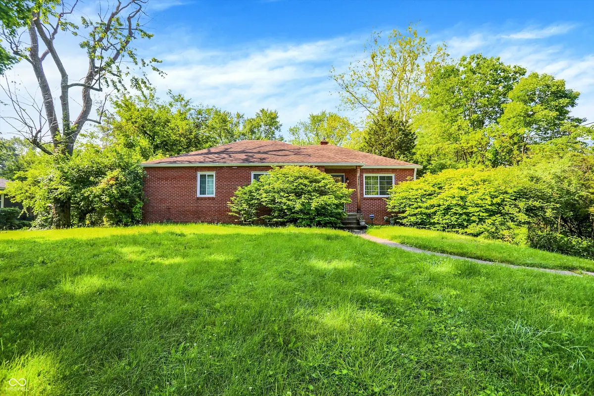 3215 E Edgewood AVE, Indianapolis, IN 46227
