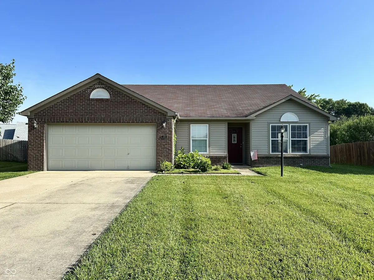 1202 Tomahawk PL, Martinsville, IN 46151
